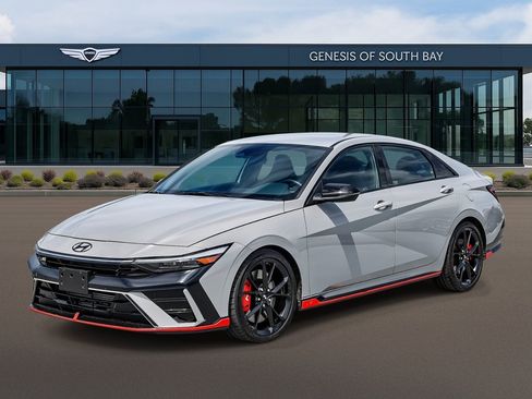 Used 2025 Hyundai Elantra N FWD image 1