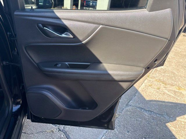 Used 2019 Chevrolet Blazer LT FWD image 24