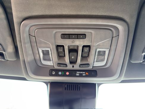 Used 2025 Chevrolet Silverado 1500 RST AWD/4WD image 23