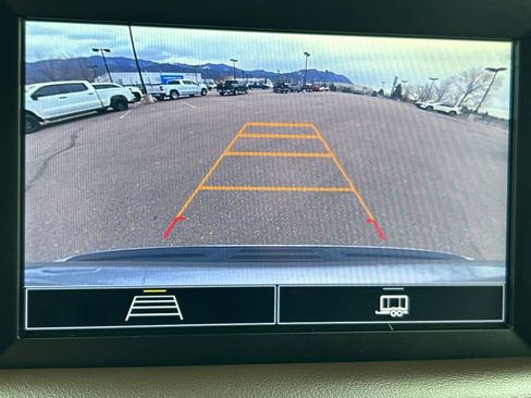 Used 2024 Chevrolet Suburban LS image 15