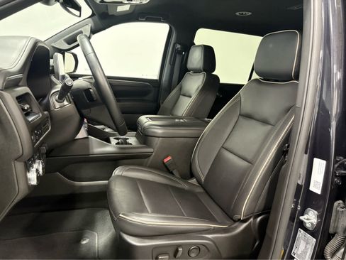 Used 2024 GMC Yukon XL SLT w/ Max Trailering Package AWD/4WD image 13