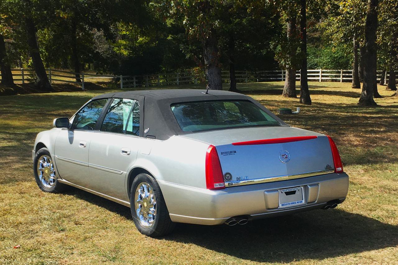 Used 2008 Cadillac DTS FWD image 3
