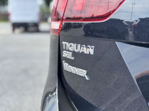 Used 2021 Volkswagen Tiguan S AWD/4WD image 9