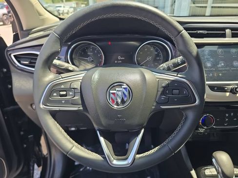 Used 2021 Buick Encore GX Preferred w/ Sport Touring Package FWD image 25
