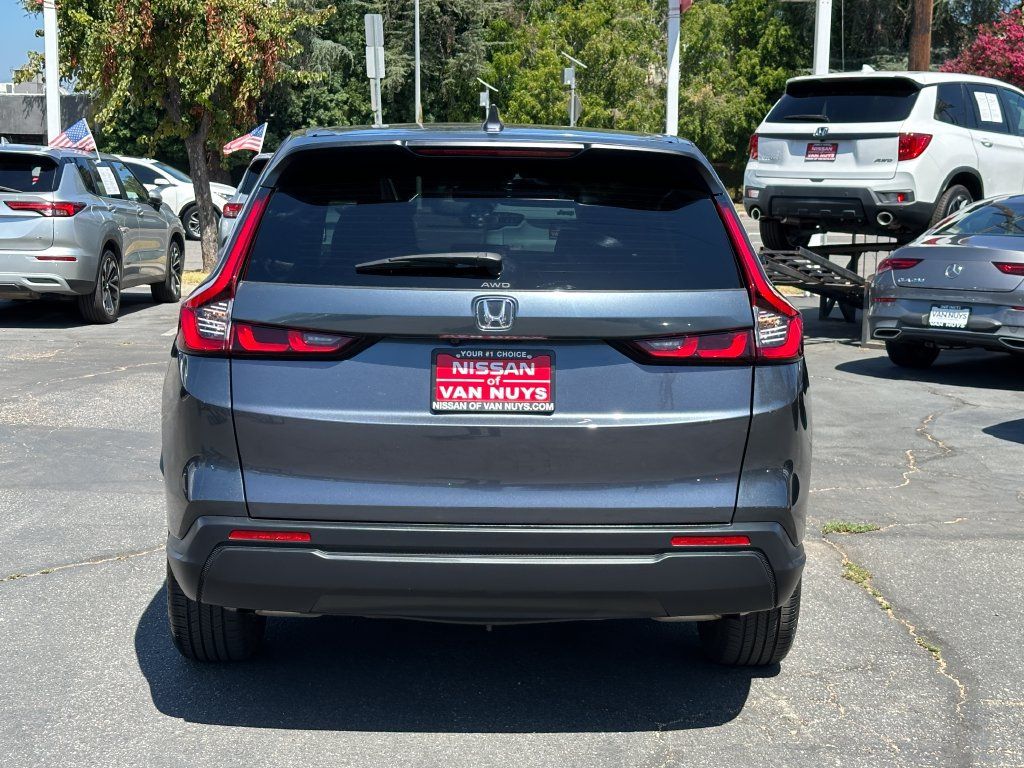 Used 2023 Honda CR-V EX image 6