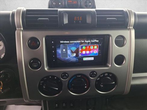 Used 2010 Toyota FJ Cruiser 4WD image 12