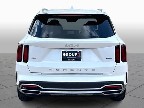 Certified 2022 Kia Sorento S image 5