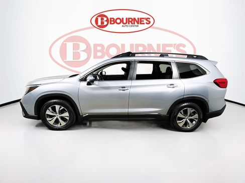 Used 2023 Subaru Ascent Premium w/ Convenience Package AWD/4WD image 7
