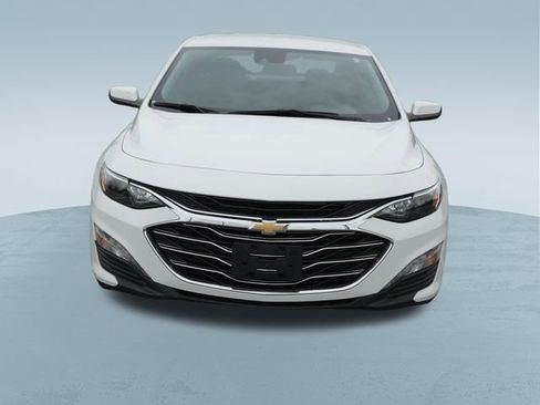 Used 2023 Chevrolet Malibu LT FWD image 2