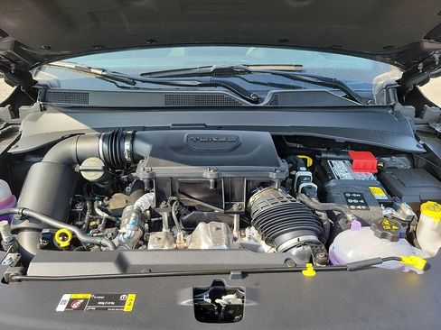 New 2023 Jeep Compass Latitude w/ Sun and Sound Group image 21