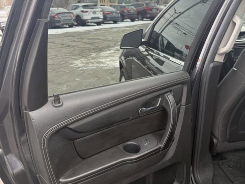 Used 2015 Chevrolet Traverse LT w/ Style and Technology Package image 20