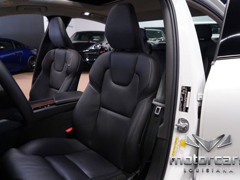 Used 2024 Volvo S60 B5 Ultimate image 28