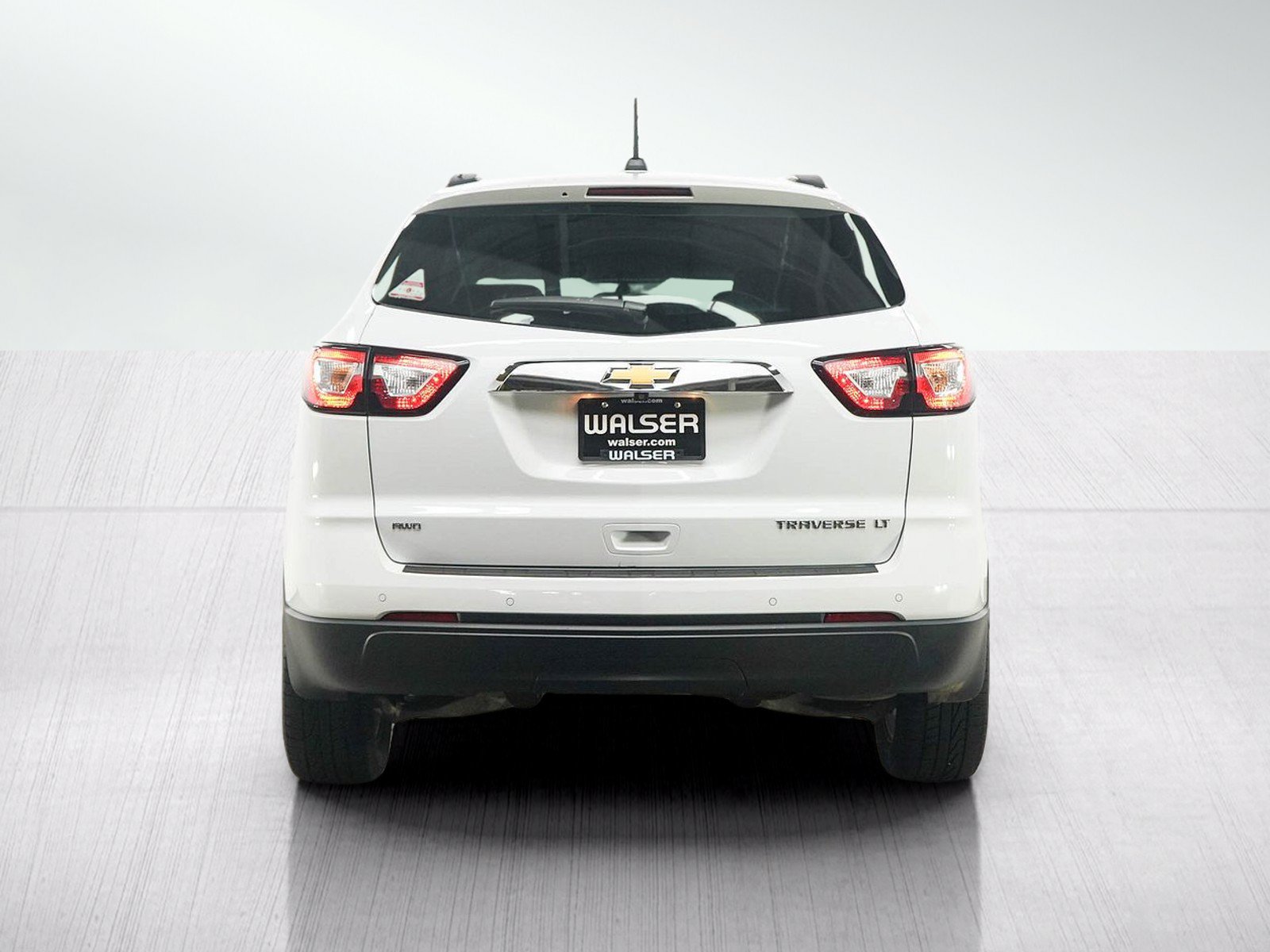 Used 2016 Chevrolet Traverse LT w/ Style and Technology Package AWD/4WD image 4