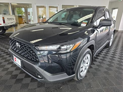 Certified 2025 Toyota Corolla Cross L AWD/4WD image 7