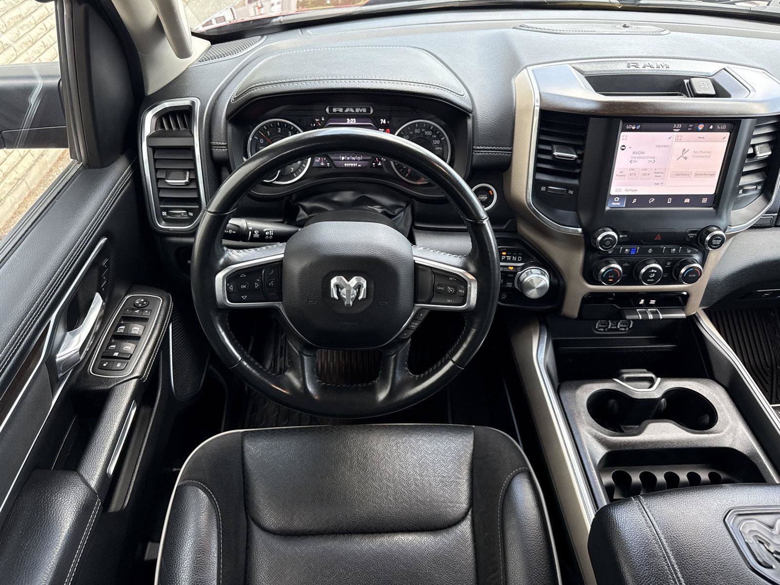 Used 2022 RAM 1500 Laramie AWD/4WD image 16