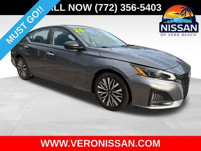 Used 2024 Nissan Altima 2.5 SV