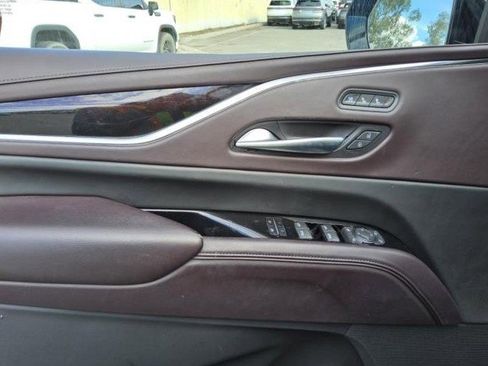 Used 2023 Cadillac Escalade Sport Platinum w/ LPO, ONYX Package image 11