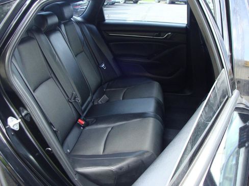Used 2022 Honda Accord Sport image 11