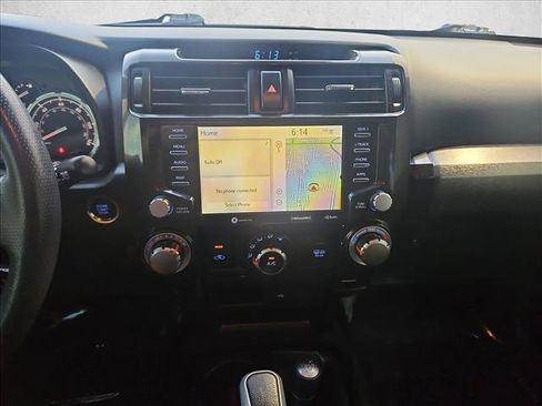 Used 2020 Toyota 4Runner TRD Off-Road Premium AWD/4WD image 15