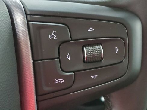 Used 2024 GMC Sierra 1500 Elevation image 31