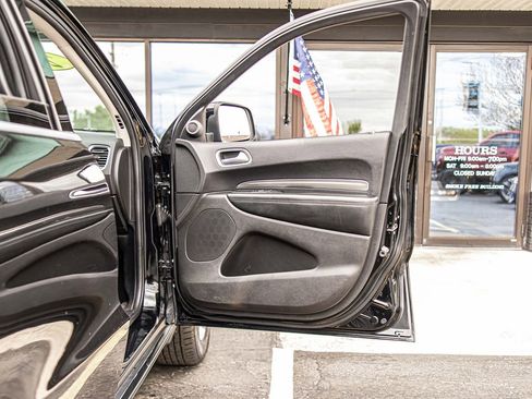 Used 2019 Dodge Durango SXT AWD/4WD image 36