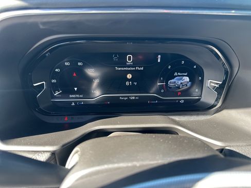 Used 2023 GMC Yukon Denali image 13