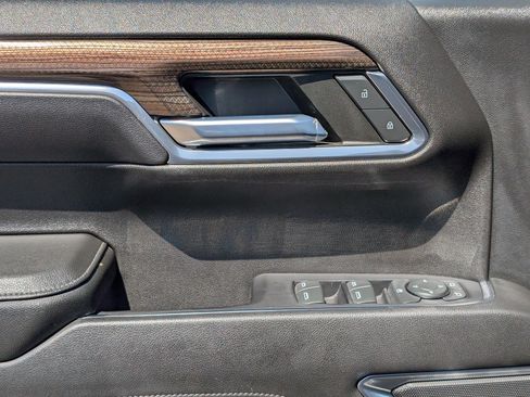 Certified 2022 Chevrolet Silverado 1500 RST AWD/4WD image 18