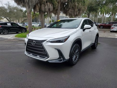 Used 2024 Lexus NX 250 FWD w/ Premium Package image 2