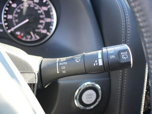 Used 2024 Nissan Armada Platinum w/ Captain's Chairs Package image 27