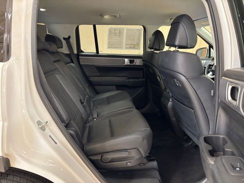 Used 2025 Hyundai Santa Fe SEL AWD/4WD image 28