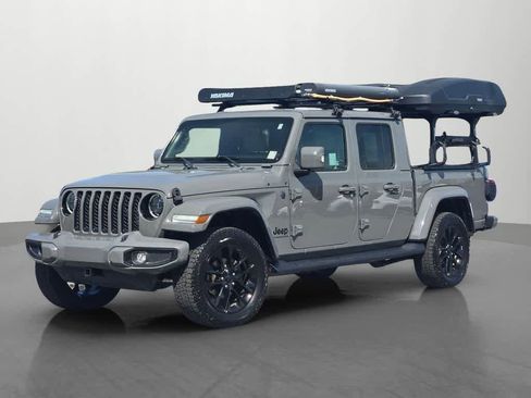Used 2023 Jeep Gladiator Overland image 1