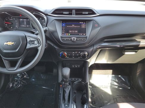 Used 2023 Chevrolet TrailBlazer LT image 12