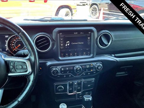 Used 2020 Jeep Gladiator Overland AWD/4WD image 9