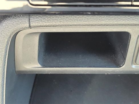 Used 2023 Honda Pilot LX image 24