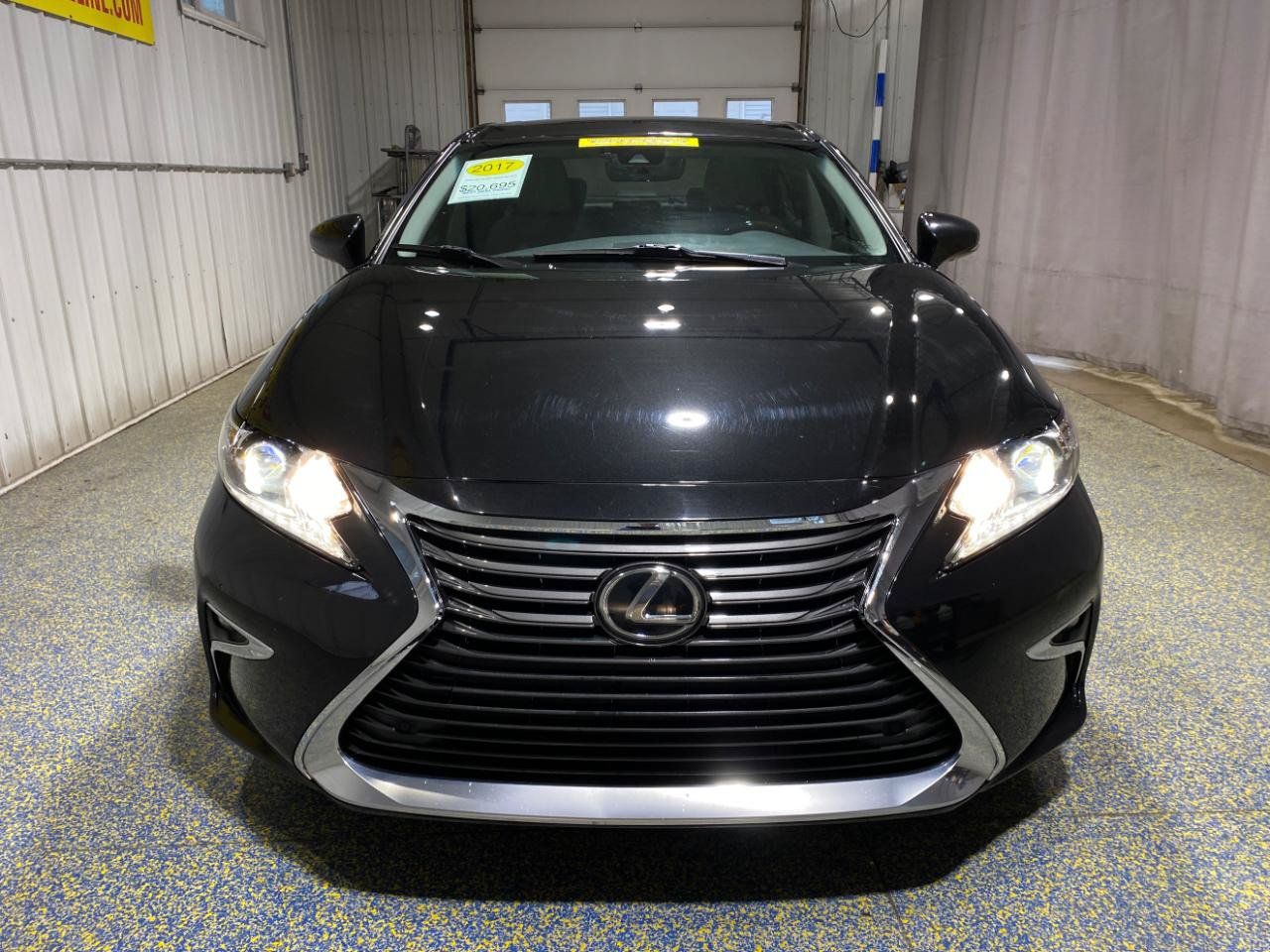 Used 2017 Lexus ES 350 w/ Premium Package FWD image 6