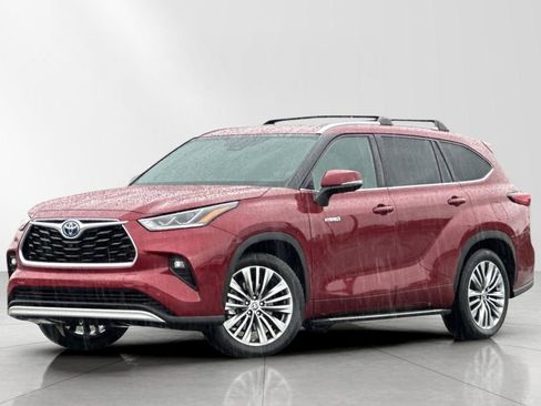 Used 2020 Toyota Highlander Limited Platinum image 2