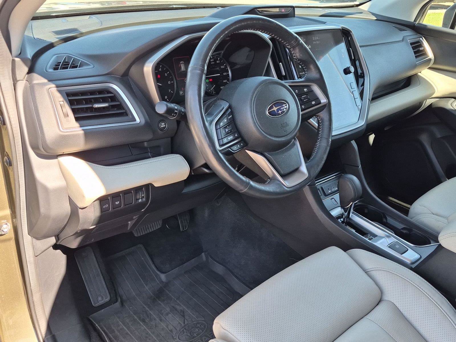 Used 2023 Subaru Ascent Limited AWD/4WD image 10