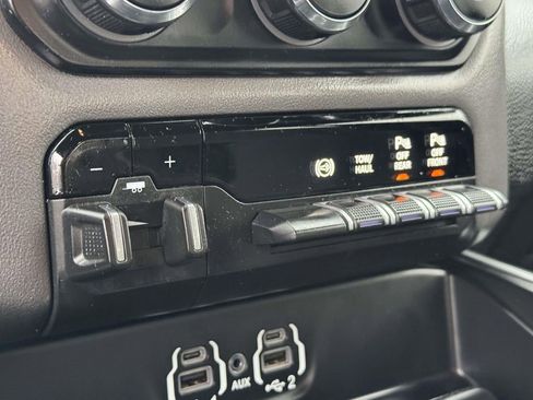 Used 2021 RAM 3500 Big Horn w/ Level 1 Equipment Group image 19