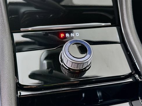 Used 2023 Jeep Grand Cherokee Altitude image 10