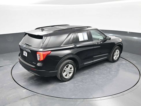 Used 2023 Ford Explorer XLT w/ Equipment Group 202A image 32
