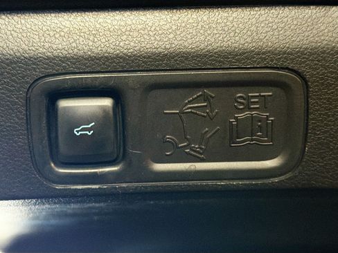 Used 2021 Ford Expedition Max Limited AWD/4WD image 32