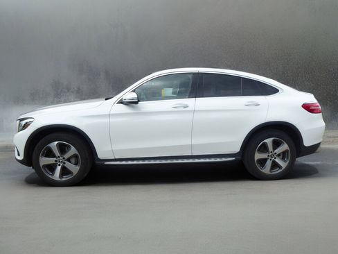 Used 2018 Mercedes-Benz GLC 300 4MATIC Coupe image 7