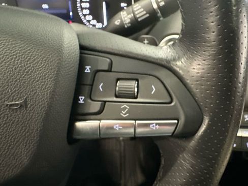 Used 2023 Cadillac XT4 Sport image 16