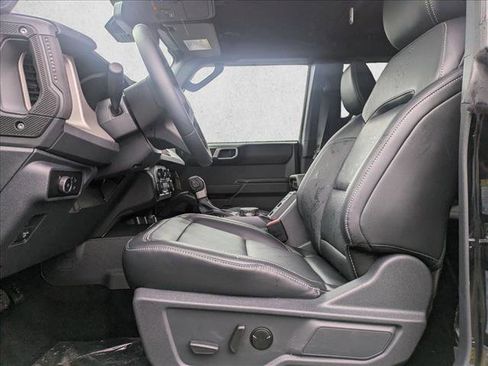 New 2026 Ford Bronco Outer Banks w/ Sasquatch Package image 4