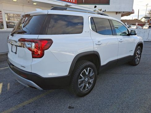 Used 2023 GMC Acadia SLE w/ Driver Convenience Package image 5