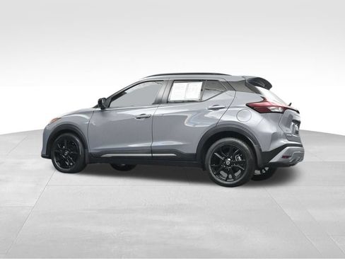 Used 2021 Nissan Kicks SR FWD image 27