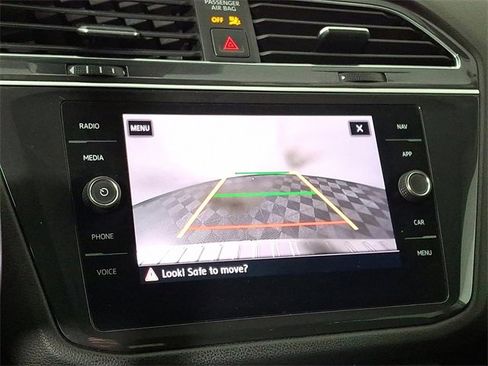 Used 2020 Volkswagen Tiguan SEL w/ 3rd Row Seat Package image 4