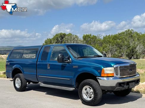 Used 2000 Ford F250 Lariat image 9