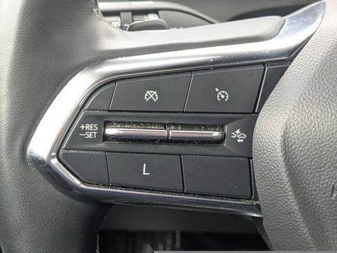 Certified 2024 Chevrolet Traverse LT FWD image 22