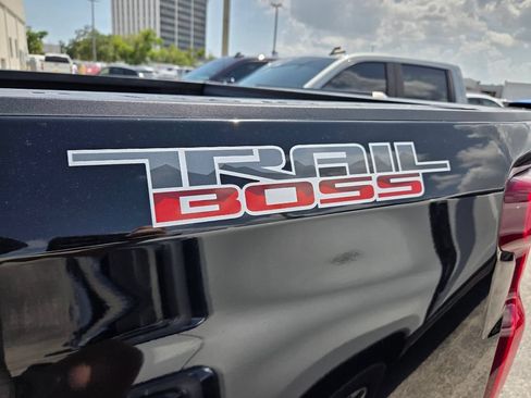 Used 2022 Chevrolet Silverado 1500 LT Trail Boss w/ Safety Package AWD/4WD image 11